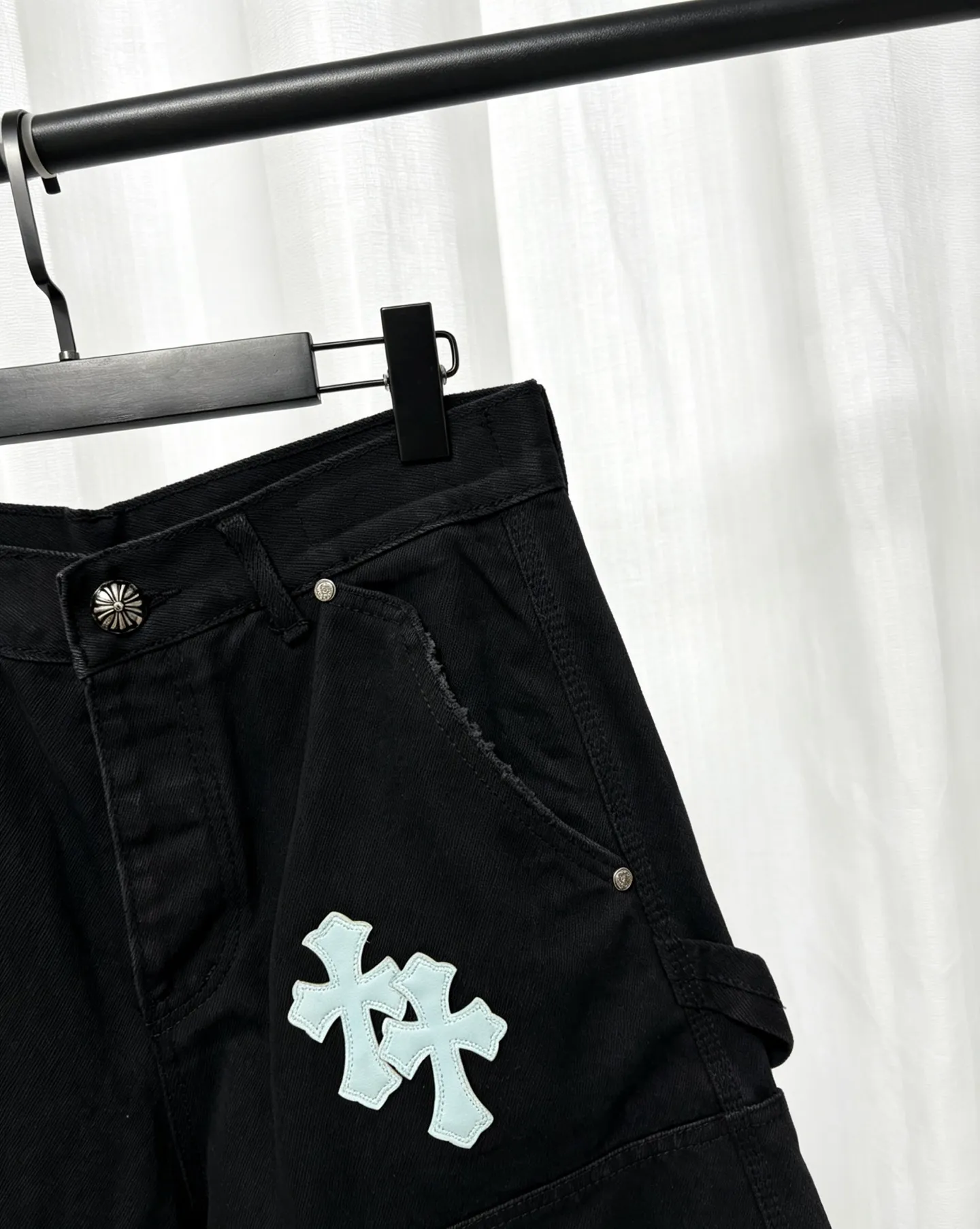 Chrome Hearts Chrome Hearts ， Premium ， 、 Retro 。 ， ， Levi's Series， ， ， 。 ， ， ， ， ， ， 。 、 ， 。 Chrome Hearts Classic ， Size S-XL